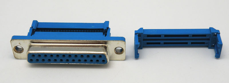 Conector SUB-D25 hembra desplazamiento aislante